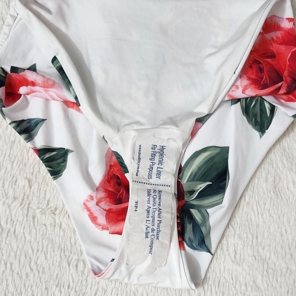 New!Onia x Weworewhat Stella one-shoulder Floral Print swimsuit - Picture 7 of 10